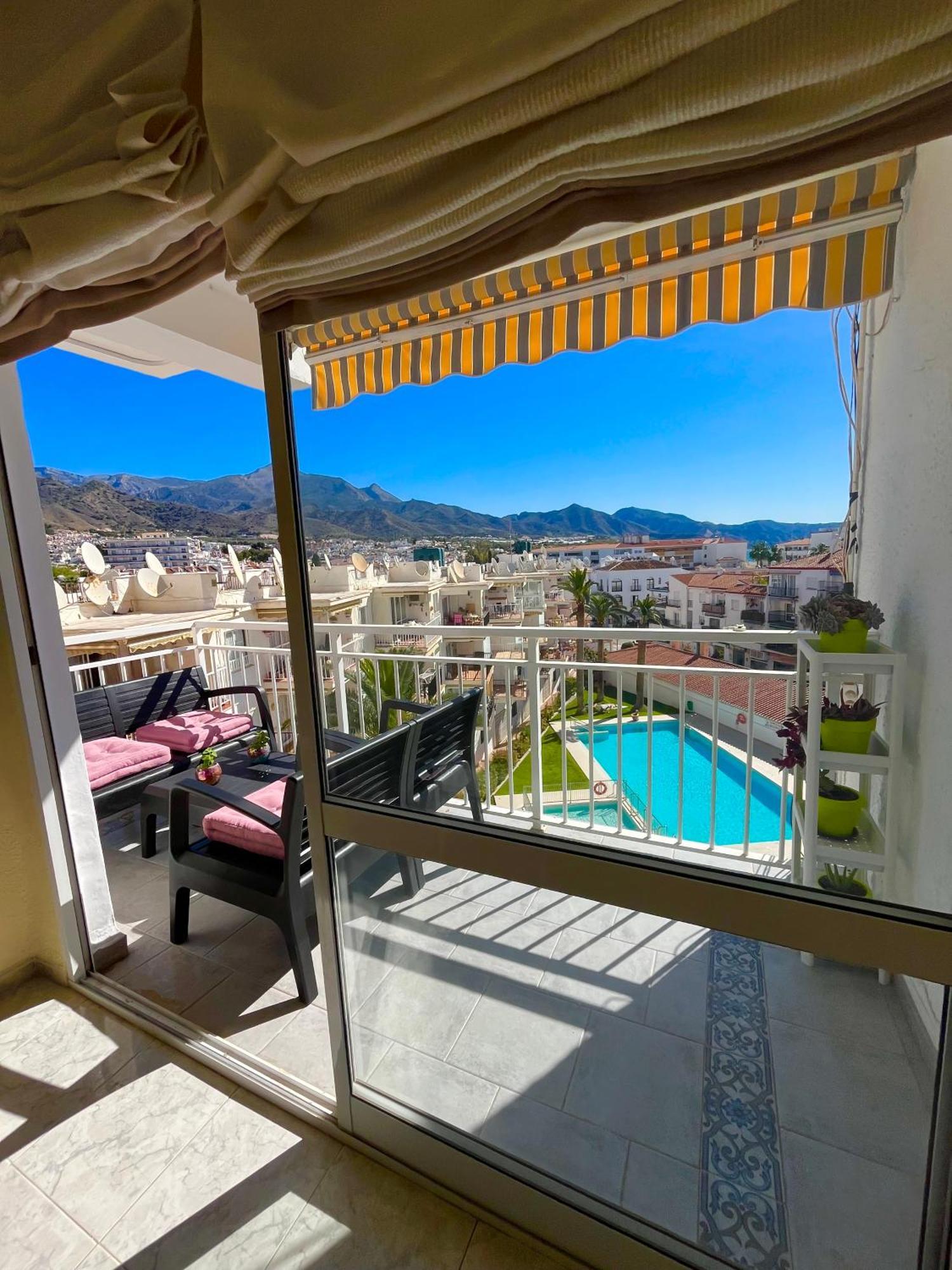 Wonderful Flat With Seaview In Nerja Lägenhet Exteriör bild