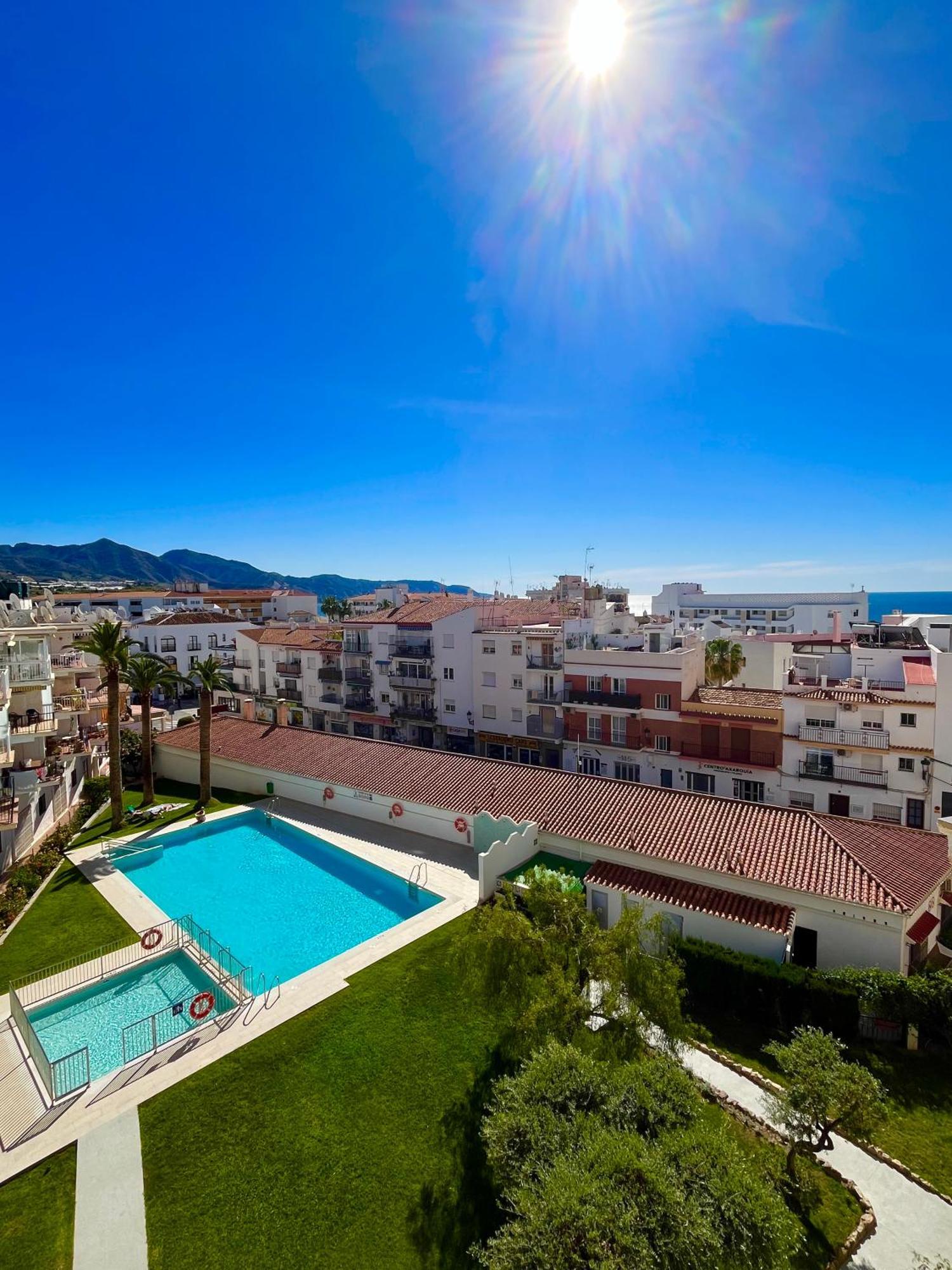 Wonderful Flat With Seaview In Nerja Lägenhet Exteriör bild